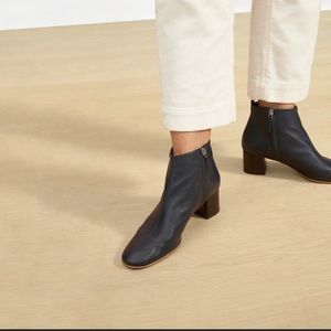 Everlane Day Boots in Navy